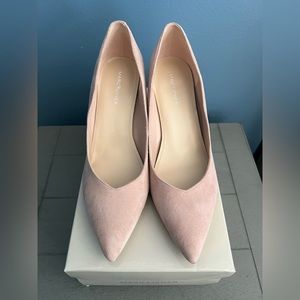 Chunky heel pink suede pumps, size 8 1/2, 3” heel
